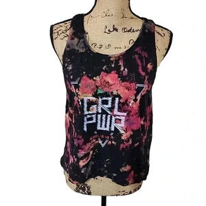 Skull & Wings tiedye tank. Size Medium